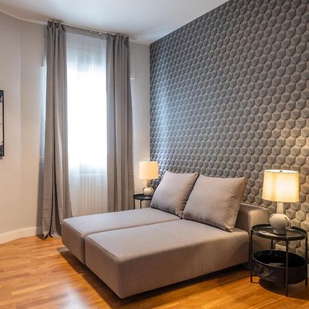 Sweet Life - Luxury Apartment-Suite-Rooms Bari Bagian luar foto