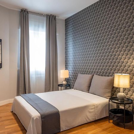Sweet Life - Luxury Apartment-Suite-Rooms Bari Bagian luar foto