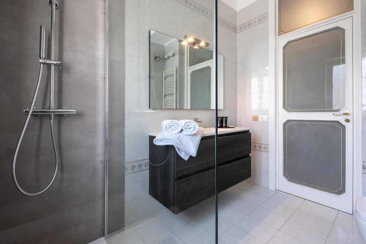 Sweet Life - Luxury Apartment-Suite-Rooms Bari Bagian luar foto