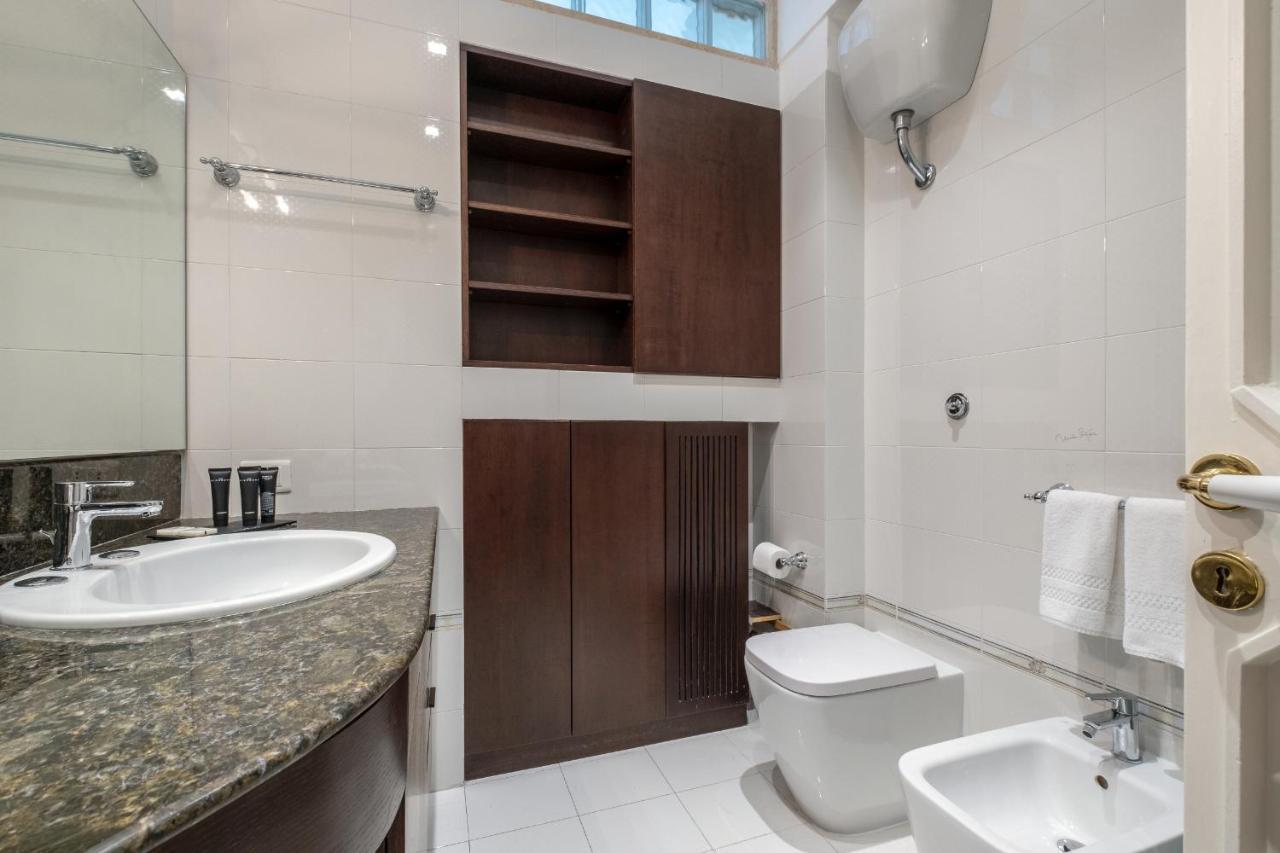 Sweet Life - Luxury Apartment-Suite-Rooms Bari Bagian luar foto